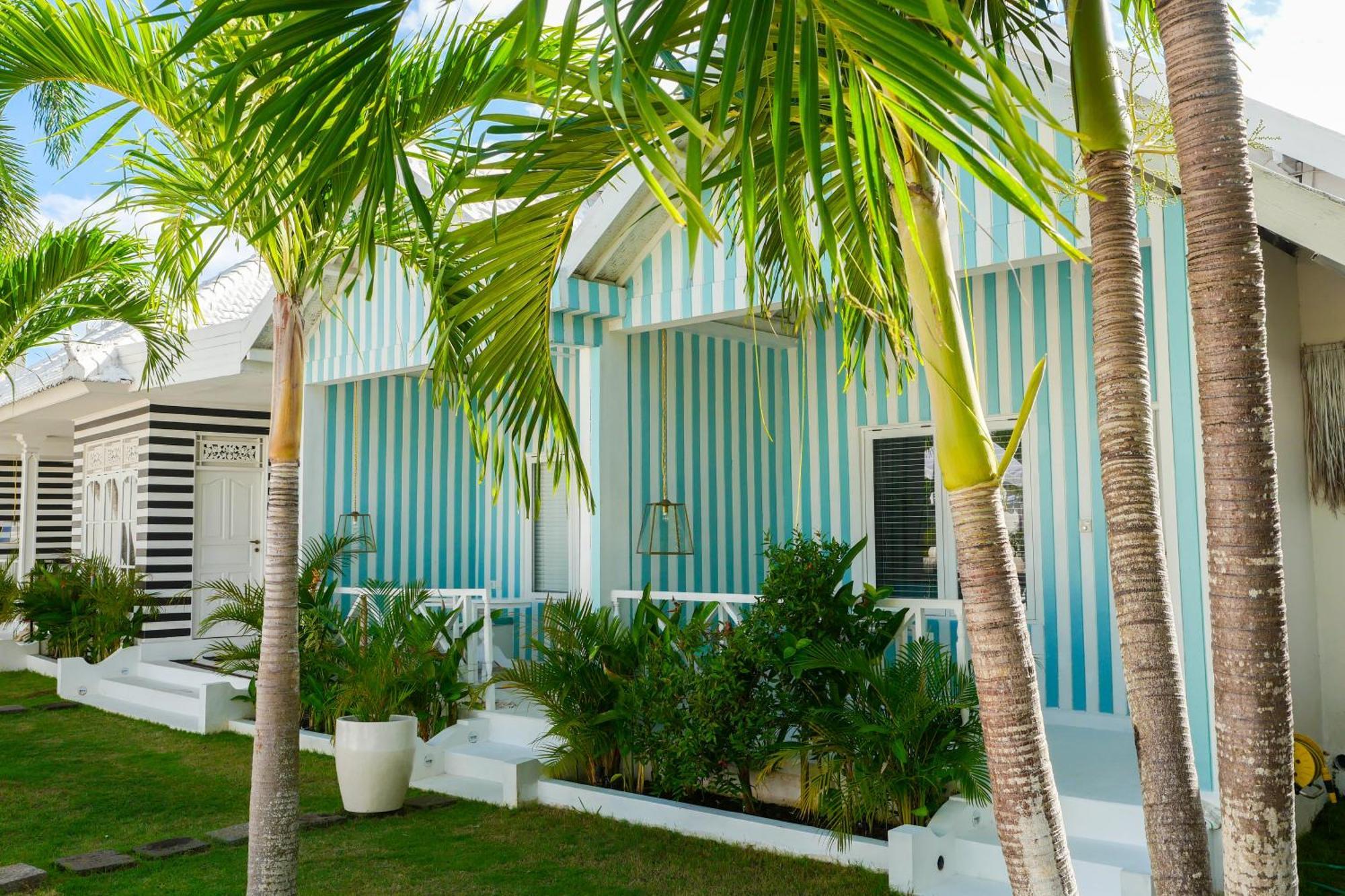 Ria Uluwatu, Tropical Chic Hotel Δωμάτιο φωτογραφία