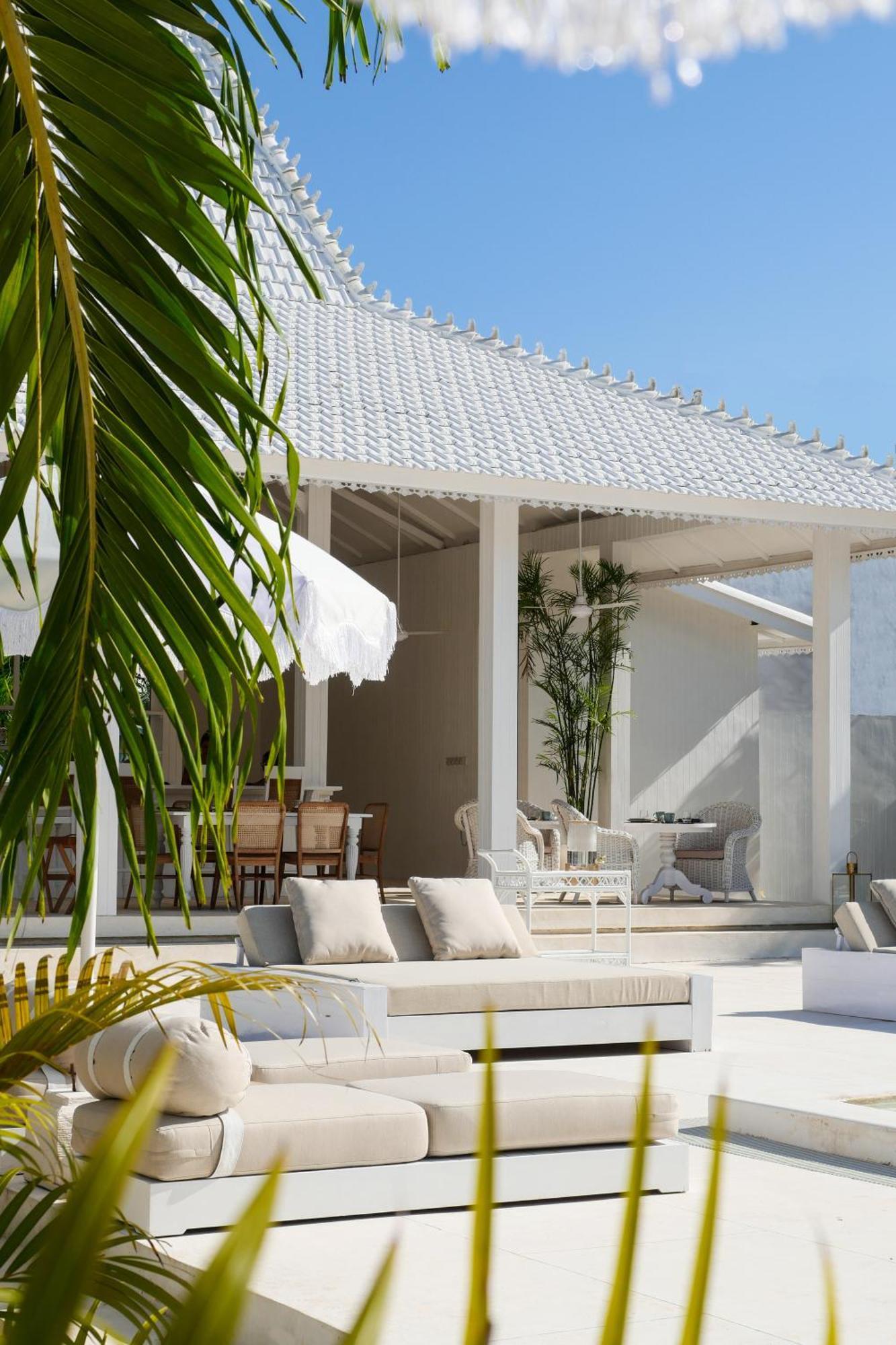 Ria Uluwatu, Tropical Chic Hotel Εξωτερικό φωτογραφία