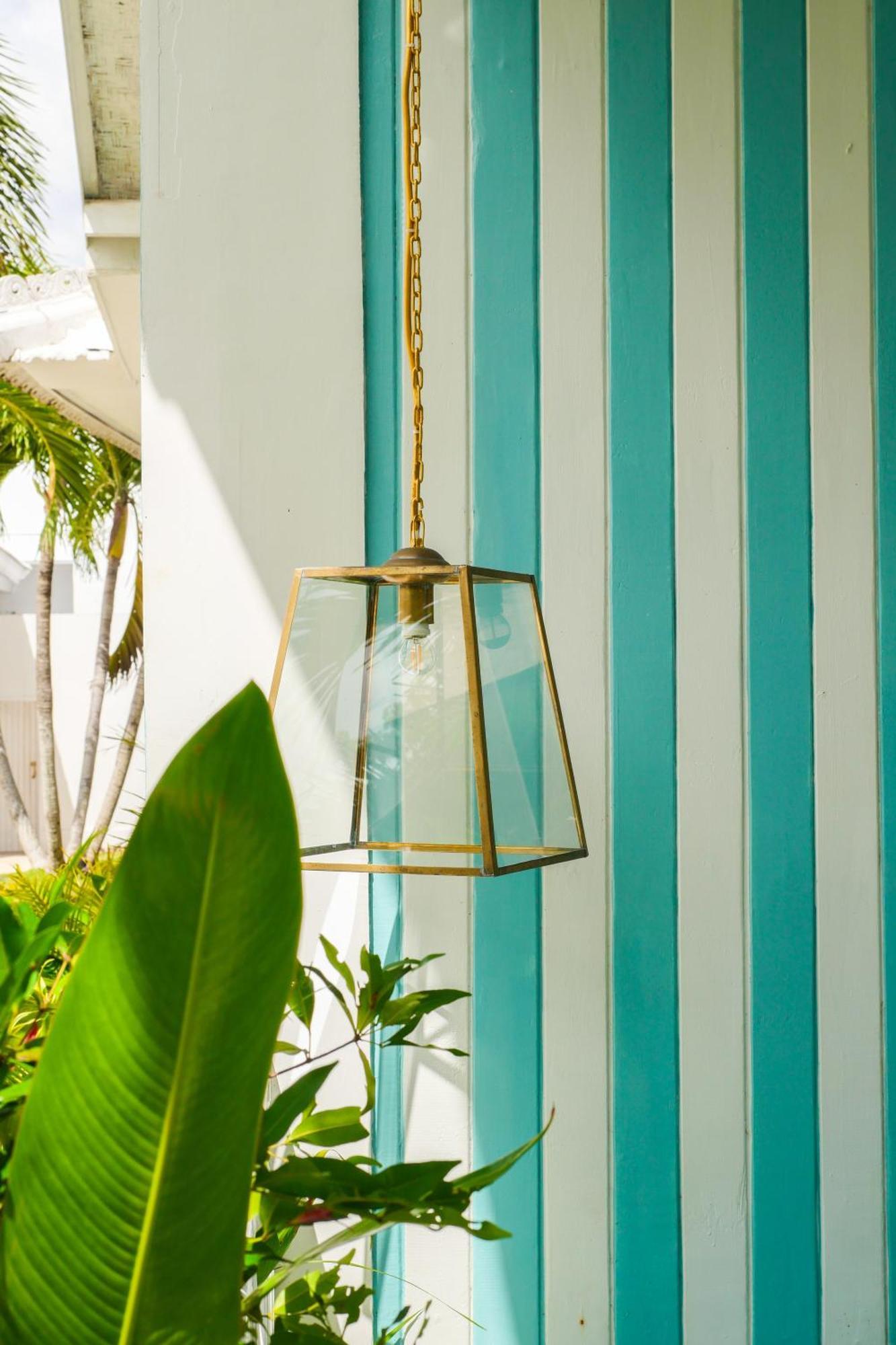 Ria Uluwatu, Tropical Chic Hotel Εξωτερικό φωτογραφία