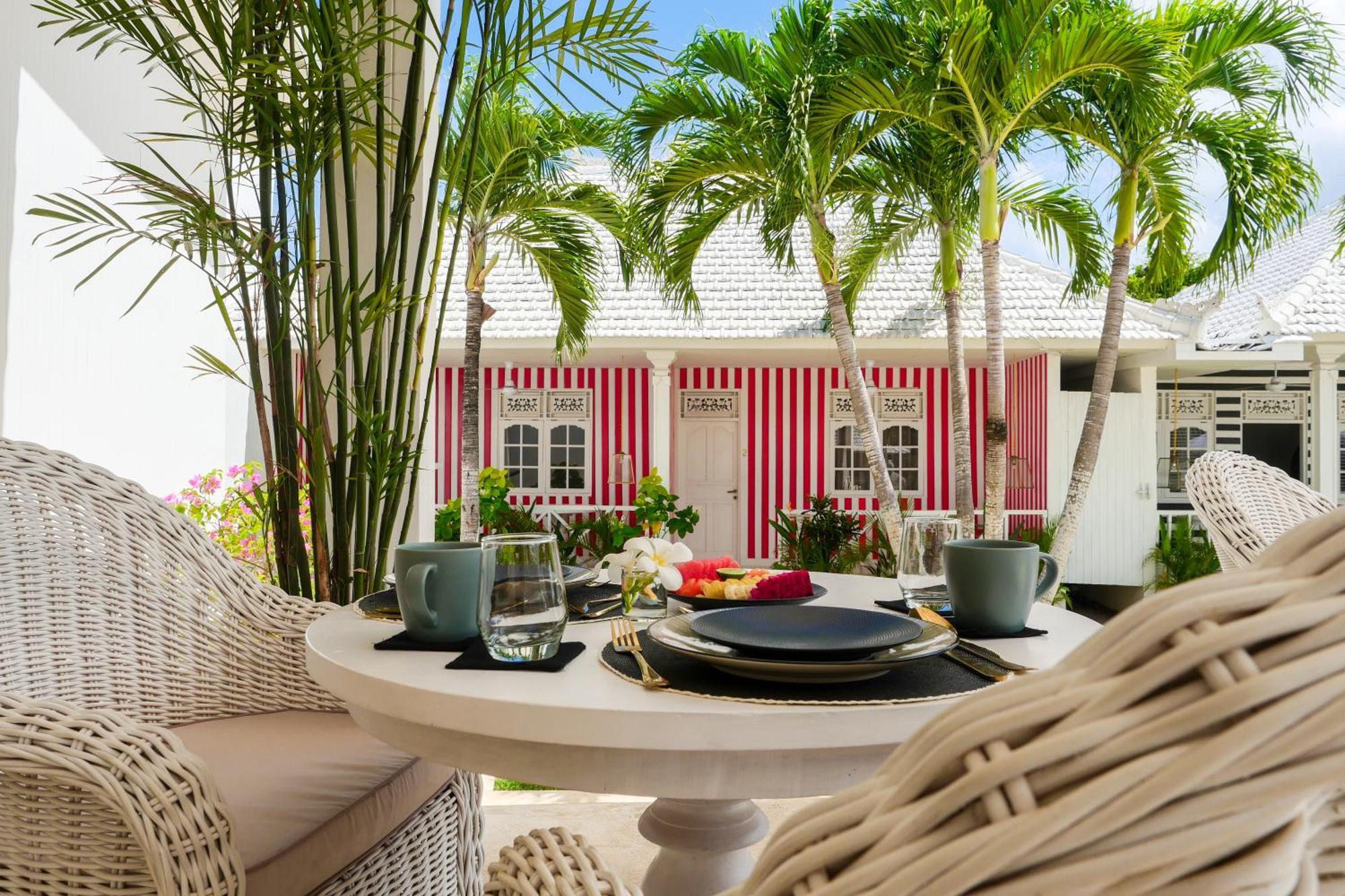 Ria Uluwatu, Tropical Chic Hotel Εξωτερικό φωτογραφία