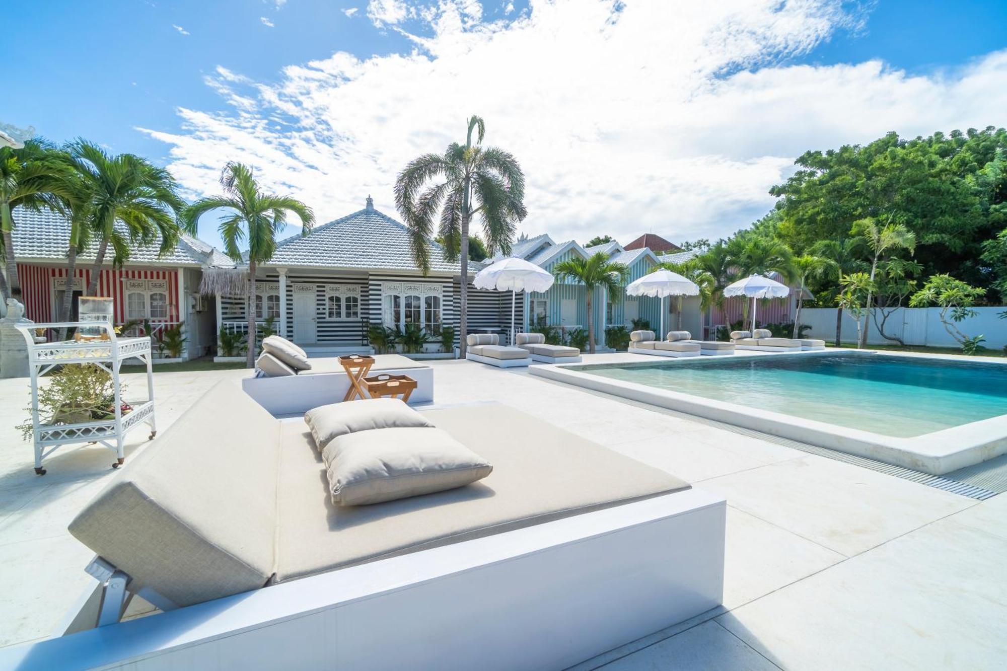 Ria Uluwatu, Tropical Chic Hotel Εξωτερικό φωτογραφία