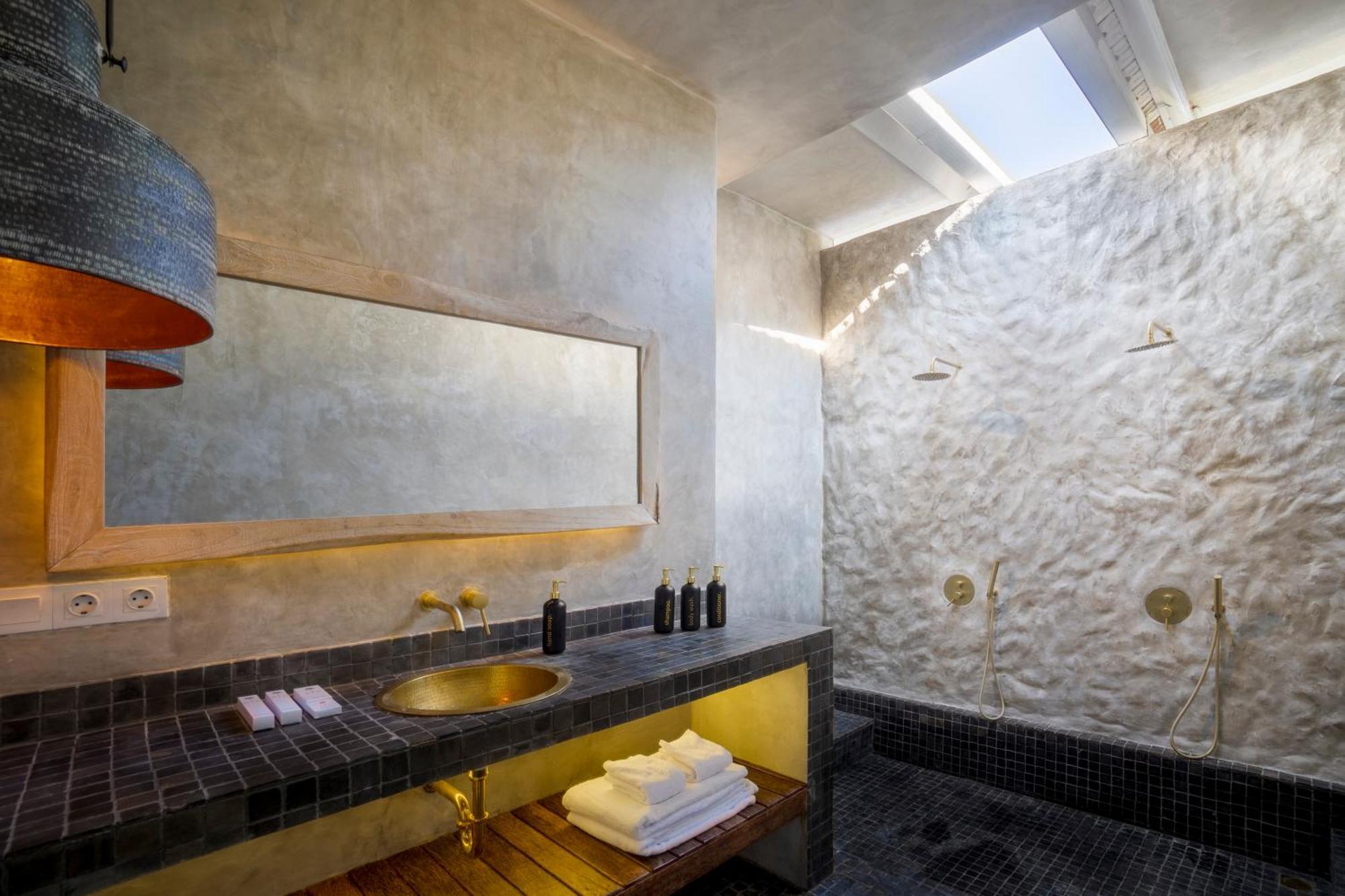 Ria Uluwatu, Tropical Chic Hotel Εξωτερικό φωτογραφία